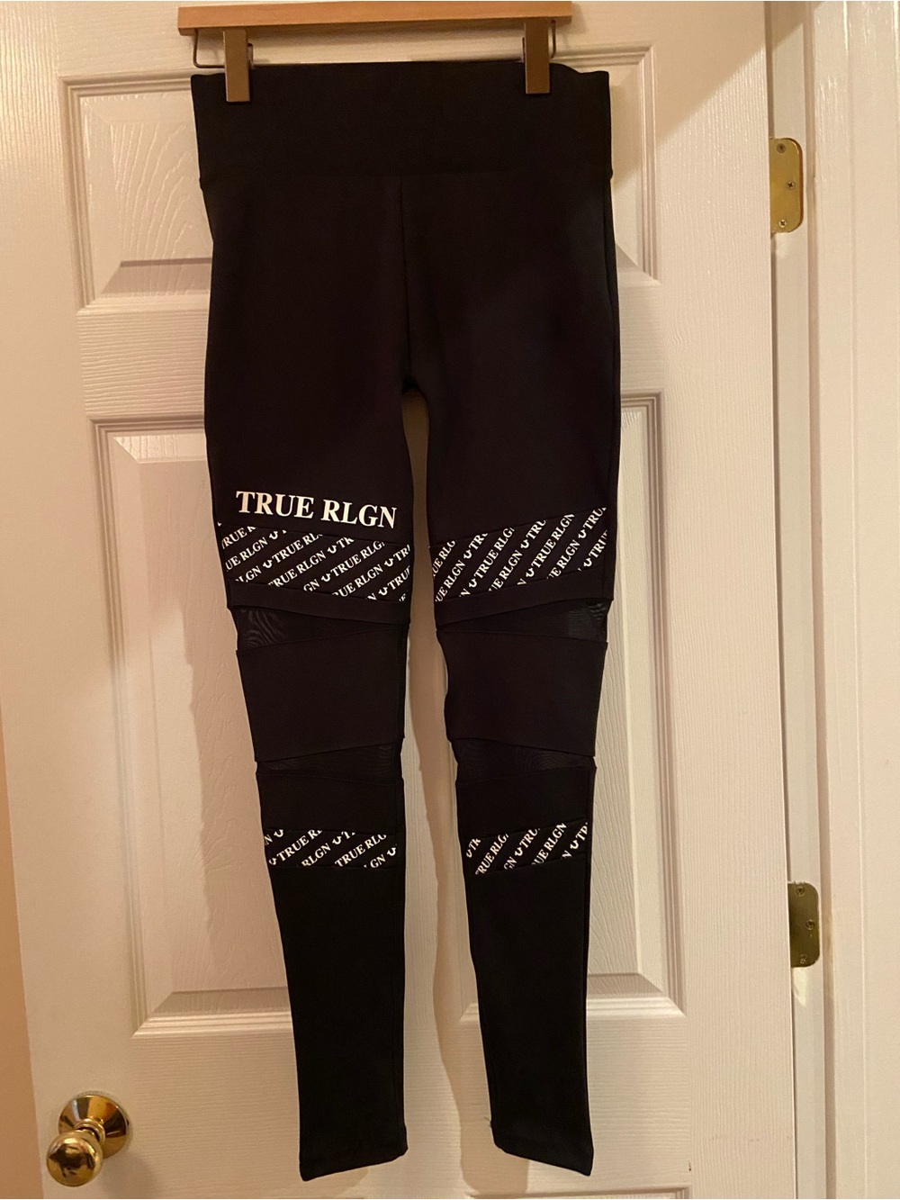 True Religion Monogram Legging Paneled Leggings in Black new with tags.